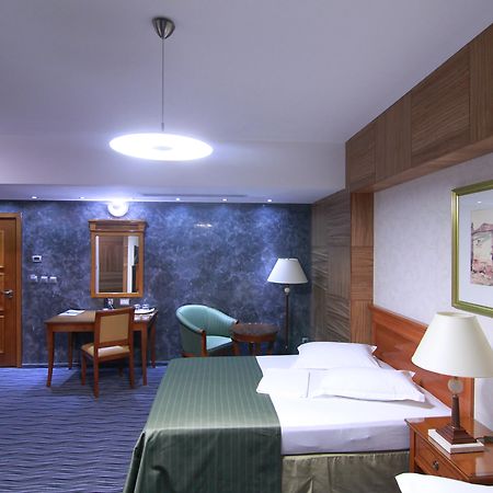 Hotel Oltenia 크라이오바 외부 사진