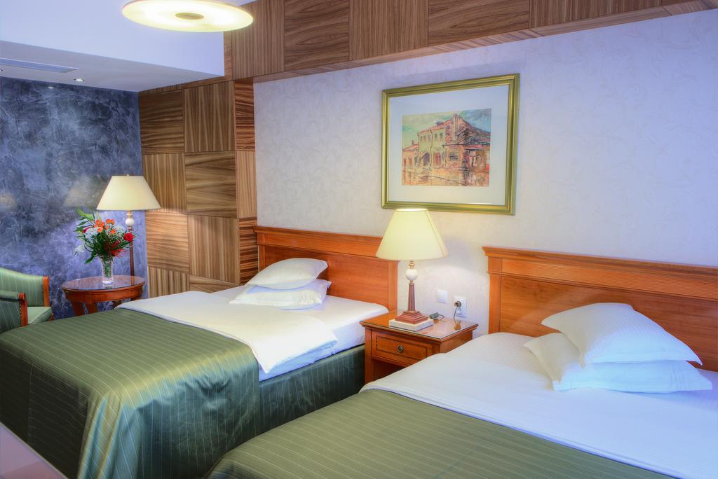 Hotel Oltenia 크라이오바 외부 사진